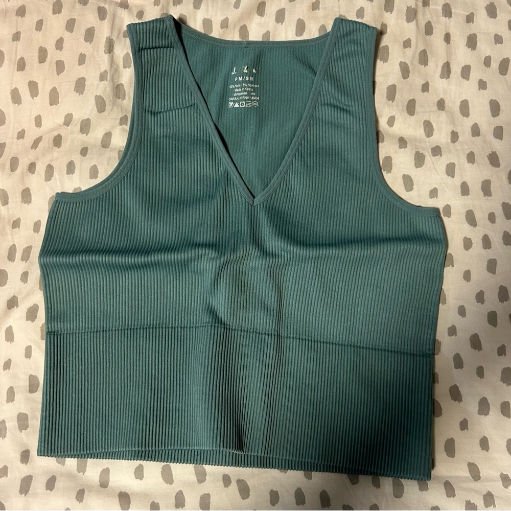 Small to medium cropped tank top. Teal.